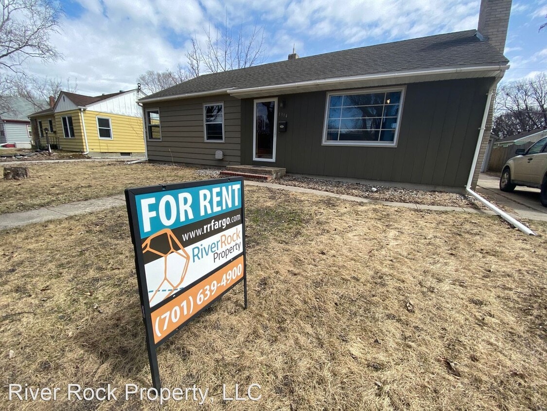 Primary Photo - 3 br, 1 bath House - 1314 4th Street South