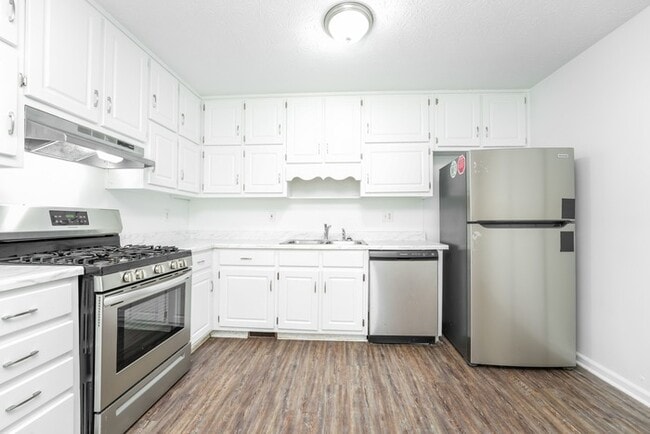 Building Photo - Great Home in Atlanta!