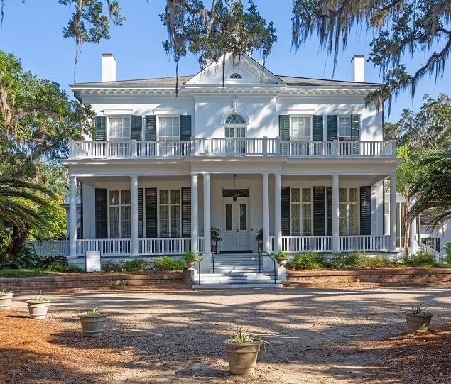 The Goodwood Museum offers tours of this 1830s plantation home and gardens