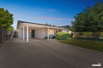Building Photo - 6644 E Latham St