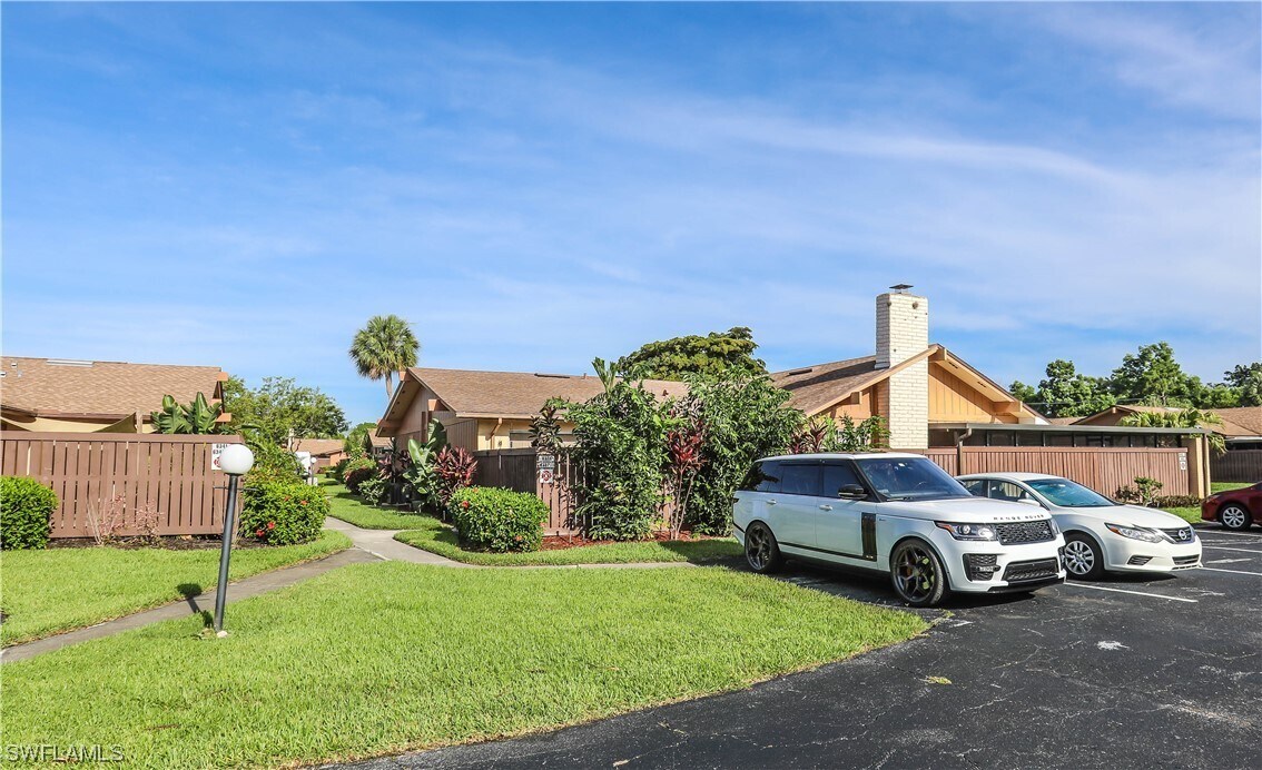 6337 Royal Woods Dr, Fort Myers, FL 33908 Townhome Rentals in Fort