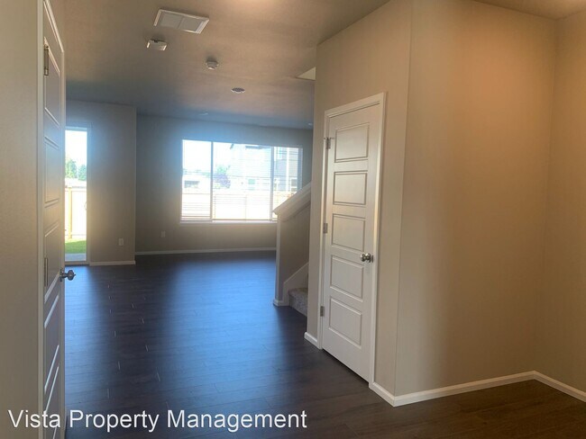 Foto del edificio - 4 br, 2.5 bath House - 2823 14th Ave NW