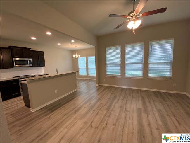 Building Photo - 1236 Grand Oak Trl