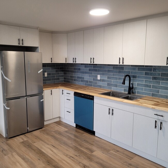 Photo du bâtiment - 846 Sixth St