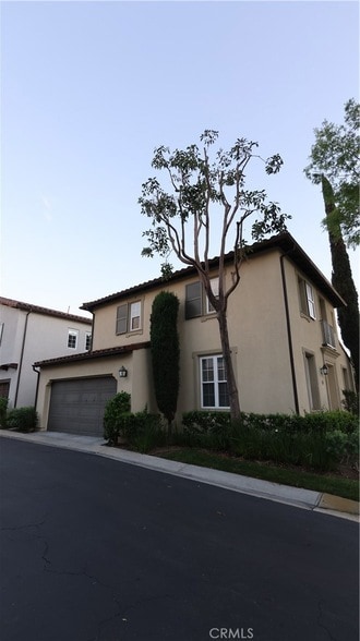 Building Photo - 28 Arborside