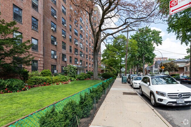 Building Photo - Fairfield Views