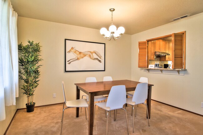 Building Photo - 3420 Eden Dr