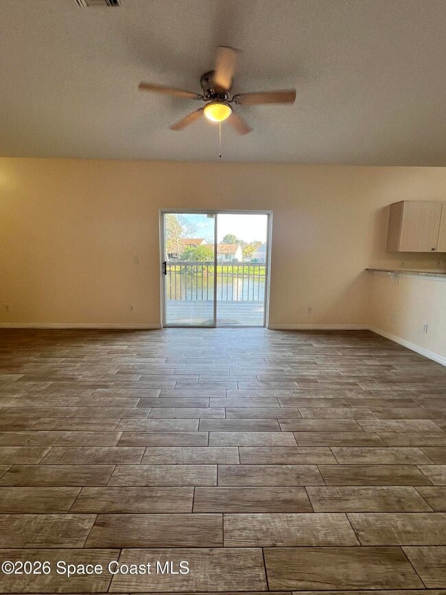 Building Photo - 957 Bimini Ave
