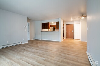 Yahara Landing Apartments photo'