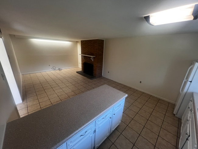 Foto del edificio - 147 Mountain View Dr SW