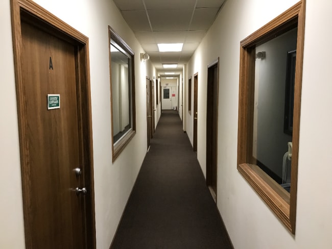 Foto del edificio - 351 Chicago Rd