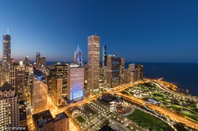 Foto del edificio - 60 E Monroe St