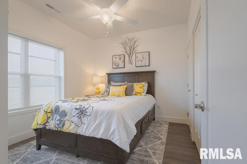 Foto del edificio - 801 Bend Blvd