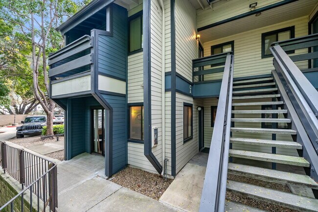 Building Photo - AVAILABLE JULY - 3 Bed / 2 Bath CLOSE TO CAL POLY