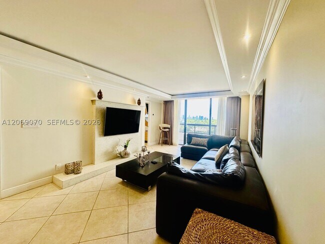 Foto del edificio - 2555 Collins Ave