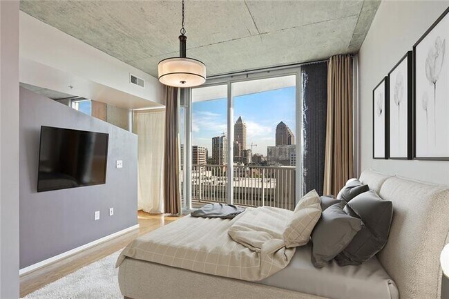 Building Photo - 860 Peachtree St NE