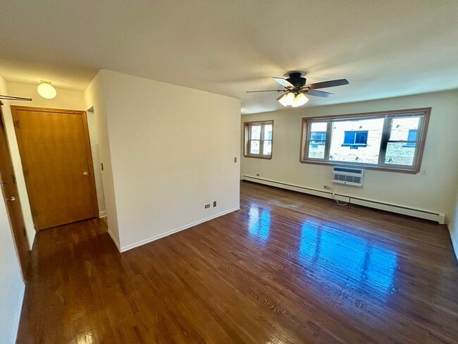 Interior Photo - Deming Place