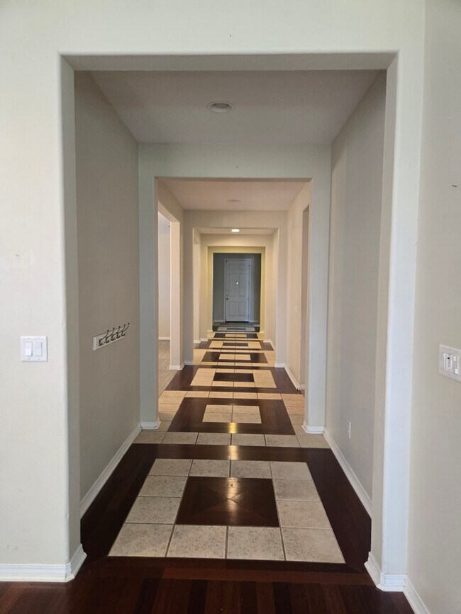 Foto del edificio - 3649 Mountain Shadows Ct