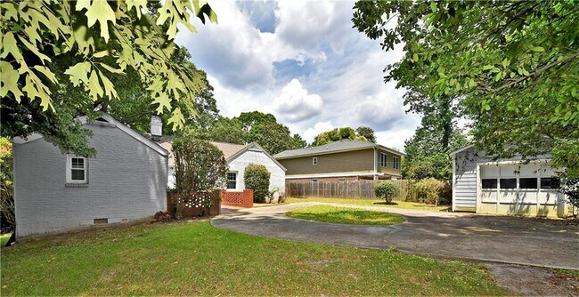 Building Photo - 30 Karland Dr NW