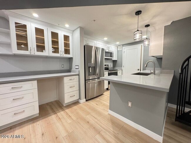 Building Photo - 1701 E Colter St