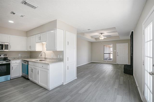 Foto del edificio - 2112 Windhurst Dr