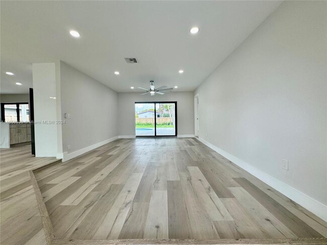 Foto del edificio - 3 bedroom in Hollywood FL 33020