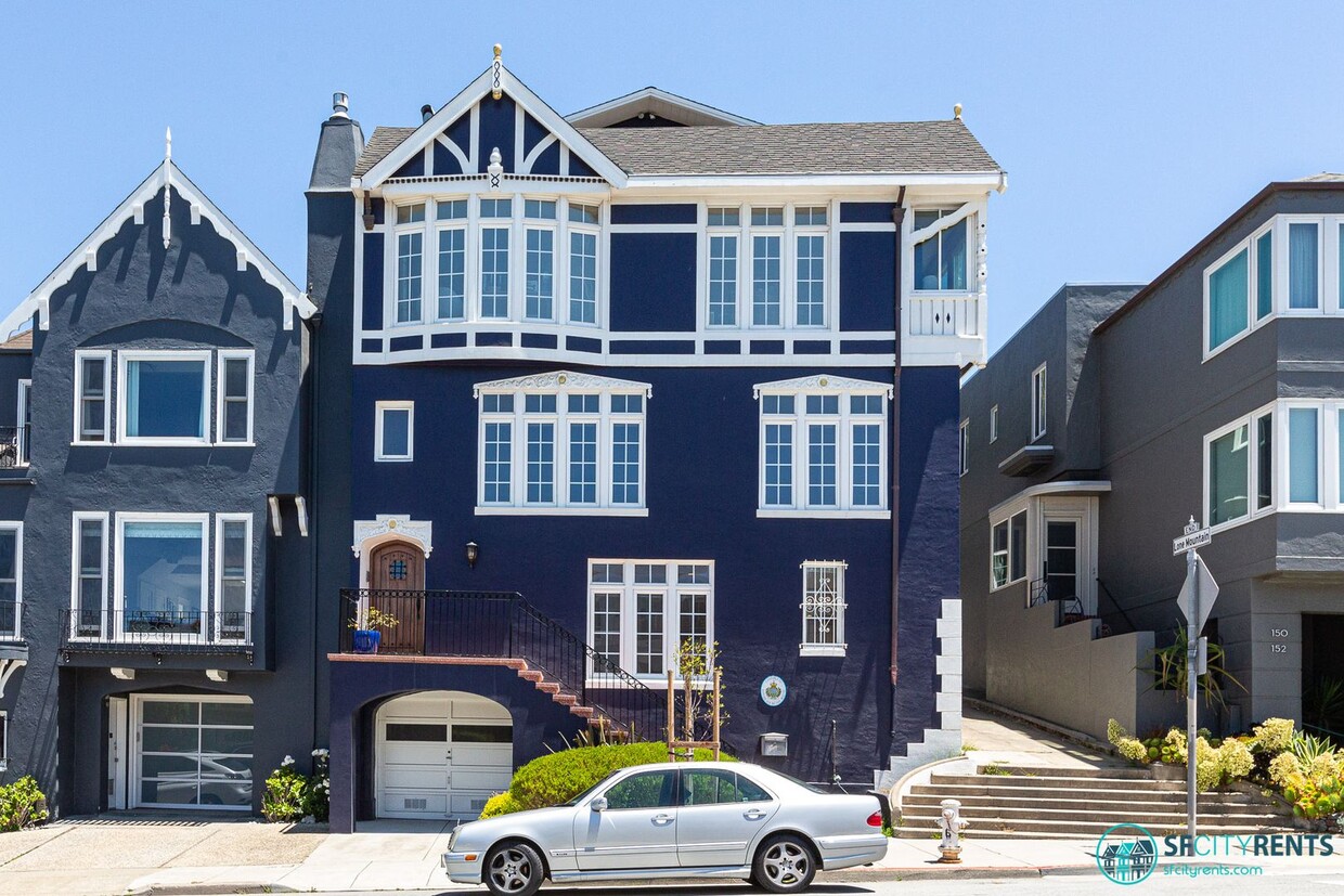 Lone Mountain: Bright Junior 1 Bed w/ Slee... - 152 Lone Mountain Terrace