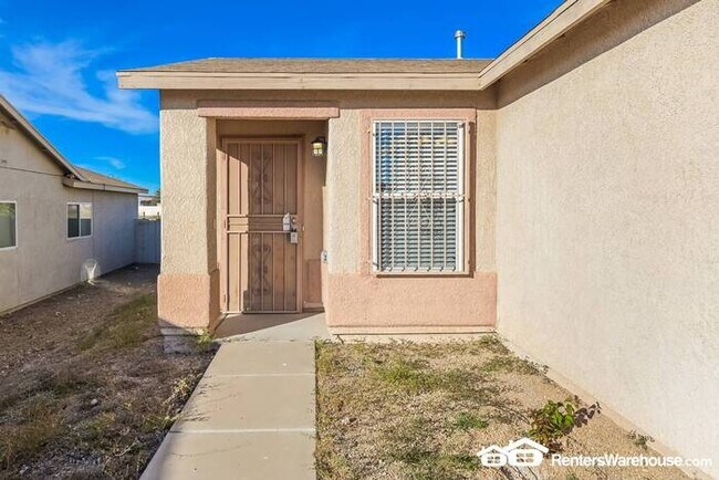 Foto del edificio - NEWLY RENOVATED!!! 3 bed 2 bath Ready for ...