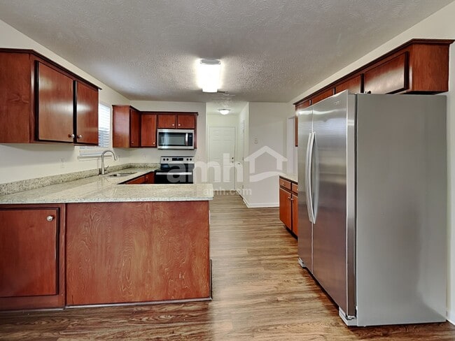 Foto del edificio - 1124 Emma May Point