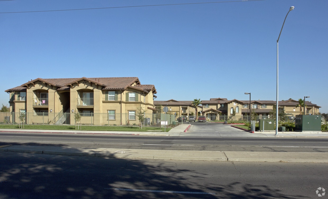 Foto del edificio - Sandstone Apartments