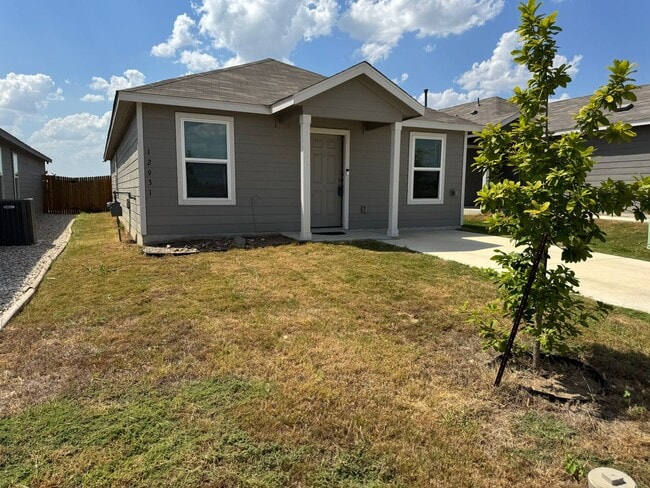 Building Photo - 12931 Kathleen St