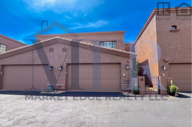 Building Photo - 3Bed/2.5Bath Townhouse w/2 Car Garage in Carefree! $399 MOVE-IN SPECIAL! Move-In Ready on 4/9/2026!