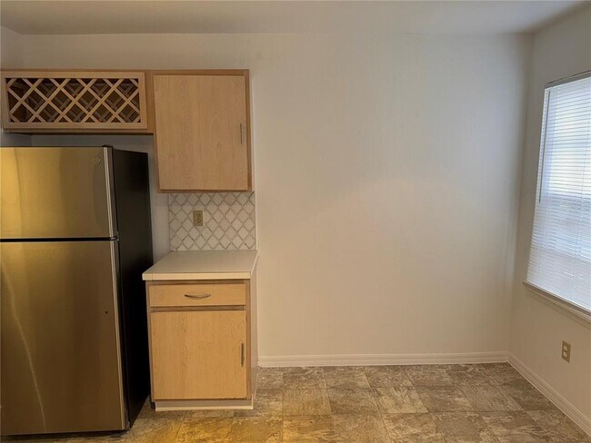 Foto del edificio - 7300 Westpointe Blvd