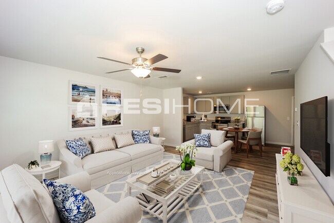 Foto del edificio - 465 Fairview Oak Pl