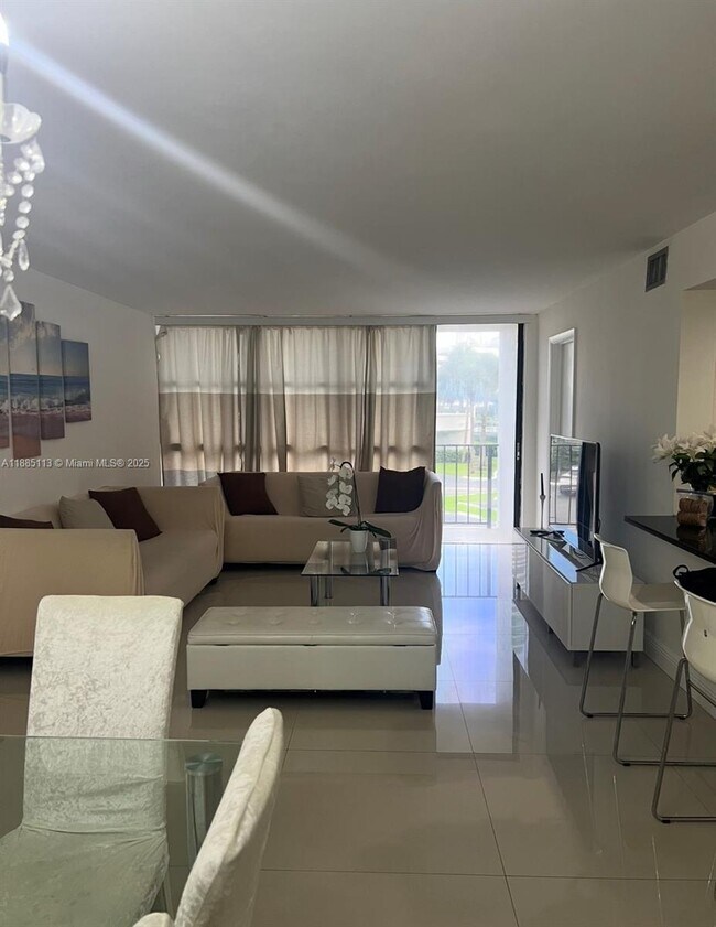 Foto del edificio - 600 Parkview Dr