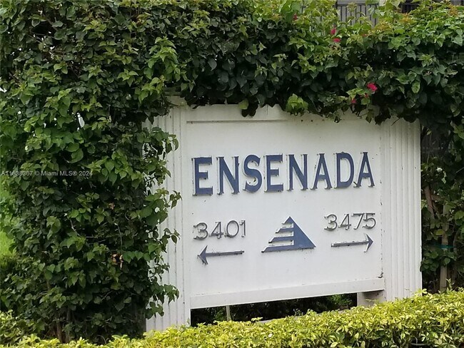 Foto del edificio - 3401 N Country Club Dr