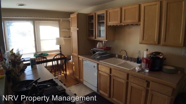 Building Photo - 3 br, 2 bath House - 700 Burrus Drive