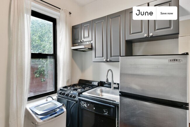 Foto del edificio - 715 E 5th St