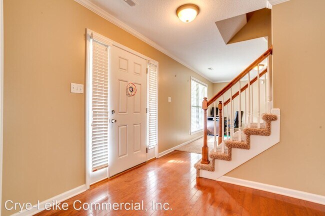 Foto del edificio - 4 br, 2.5 bath House - 1401 Benson Ln.