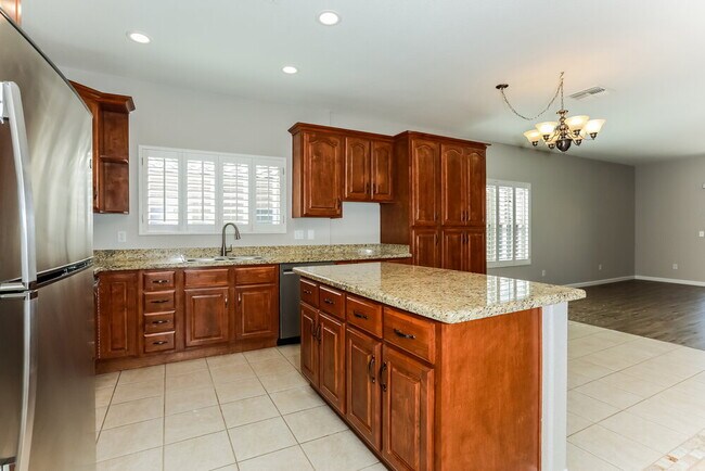 Building Photo - 2837 W San Carlos Ln