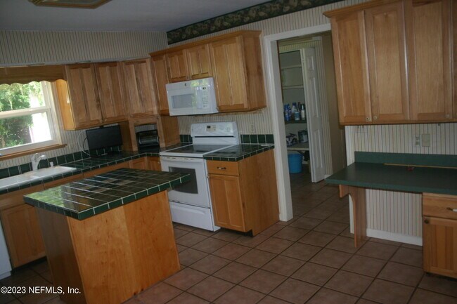 Building Photo - 2334 Holly Leaf Ln