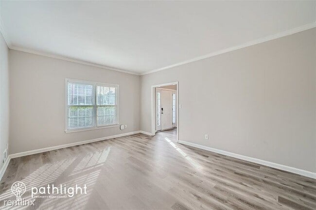 Building Photo - 4 br, 2.5 bath House - 790 Springrock Dr UNIT