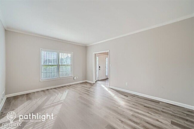 Foto del edificio - 4 br, 2.5 bath House - 790 Springrock Dr UNIT