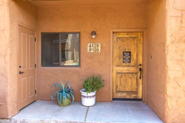 Photo - 4128 N Thurston Ln Townhome