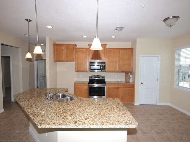 Foto del edificio - 8130 Enclave Way
