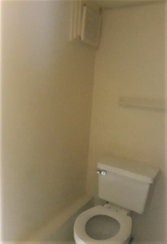 Foto del edificio - "Charming 2-Bedroom Oasis with Modern Comforts in Jonesboro!"