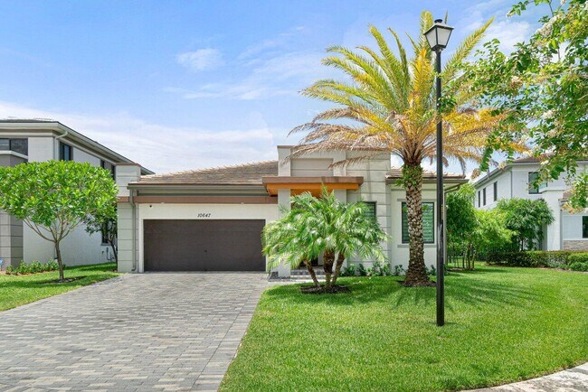 Building Photo - 10647 N Lago Vista Cir