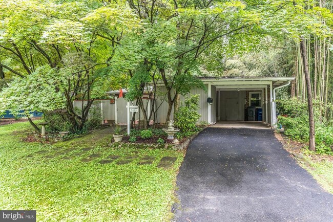 Foto del edificio - 7415 Annanwood Ct