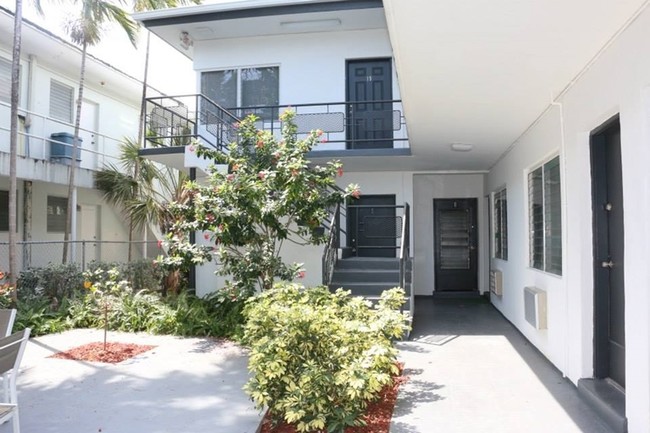 Building Photo - 8320 Harding Ave