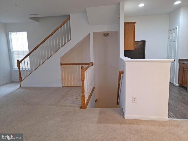 Building Photo - 14208 Hampshire Hall Ct